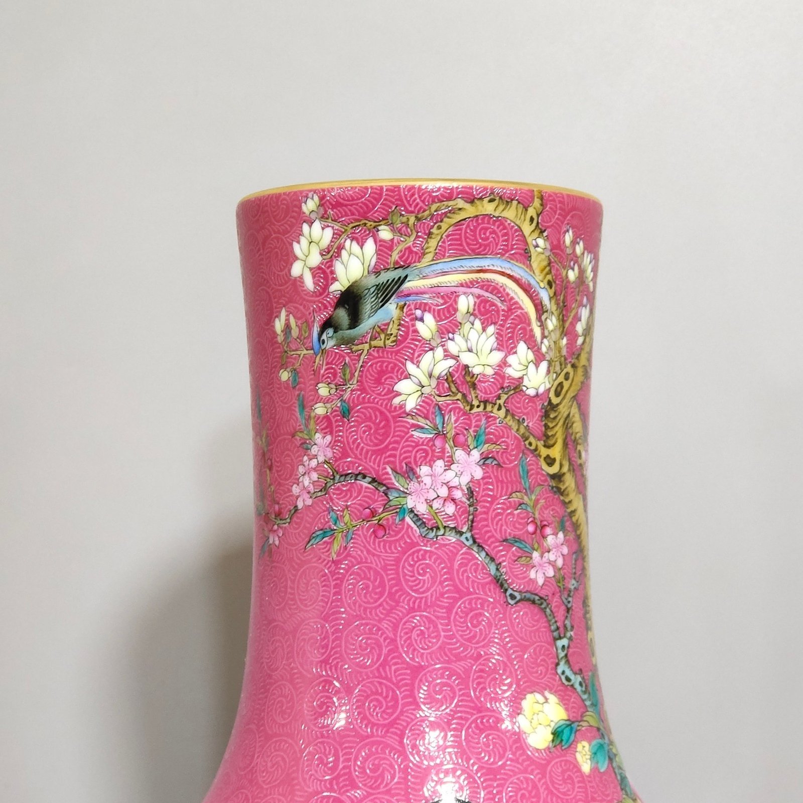 Qing Dynasty Qianlong A rouge red peacock celestial vase