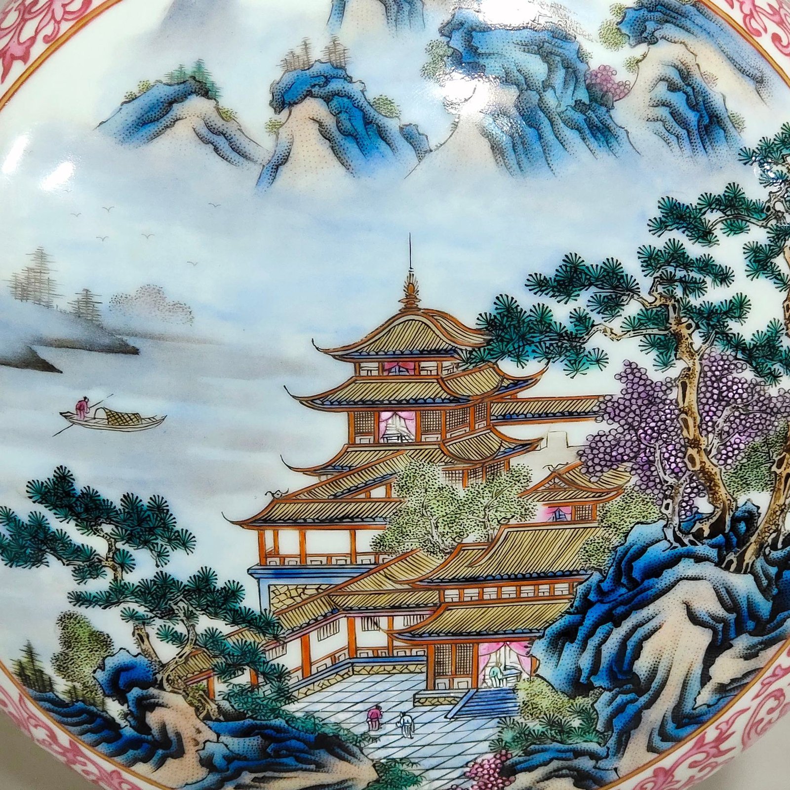 Qing Dynasty Qianlong rouge red Fushou continuous window landscape attic holding moon vase
