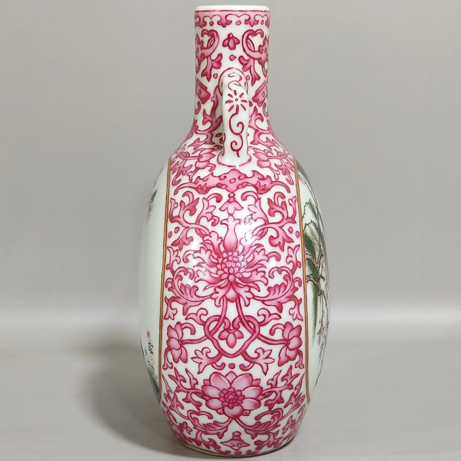 Qing Dynasty Qianlong rouge red blessing and longevity vase