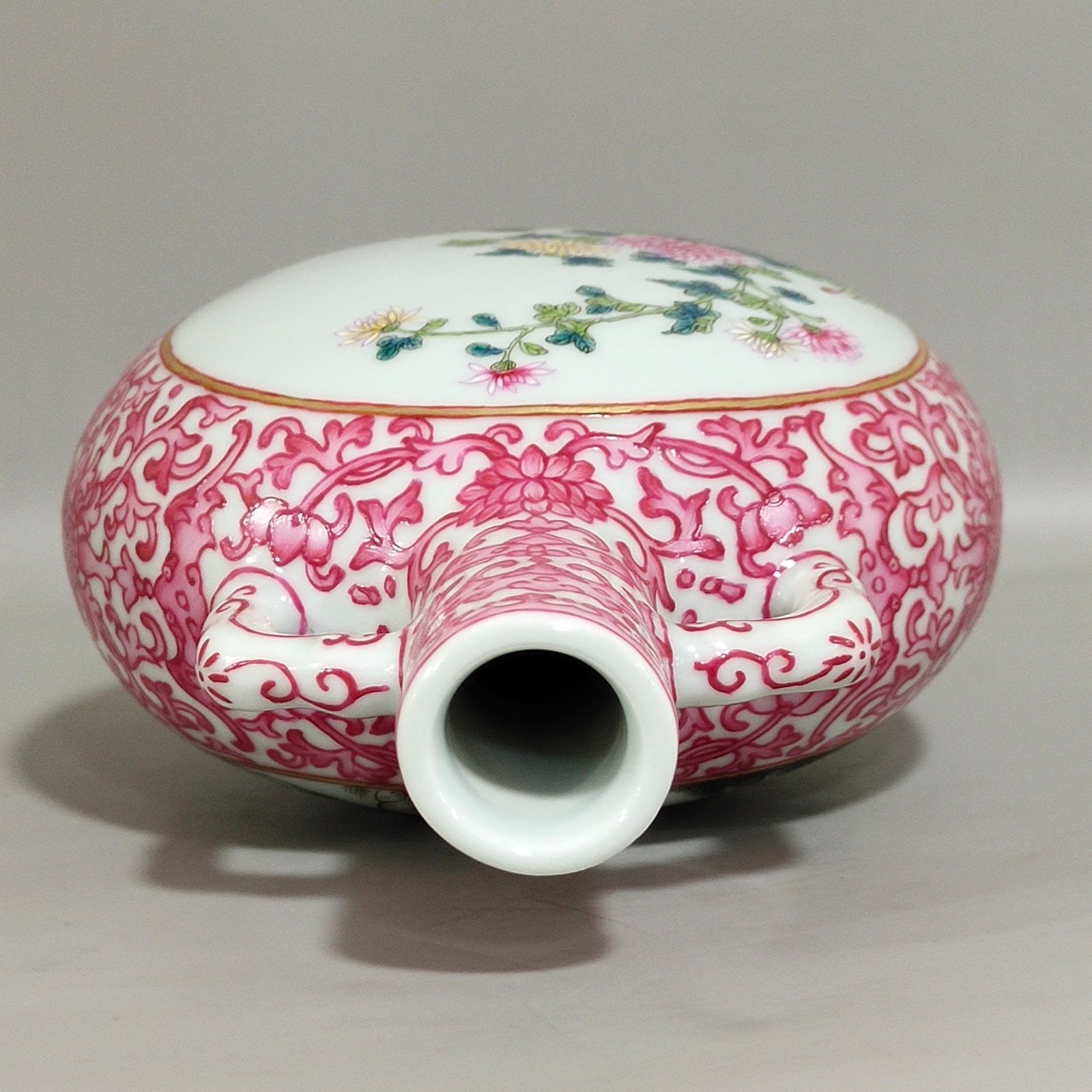 Qing Dynasty Qianlong rouge red blessing and longevity vase