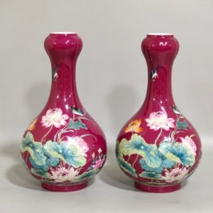 Qing Dynasty Qianlong rouge red kingfisher lotus and garlic vase