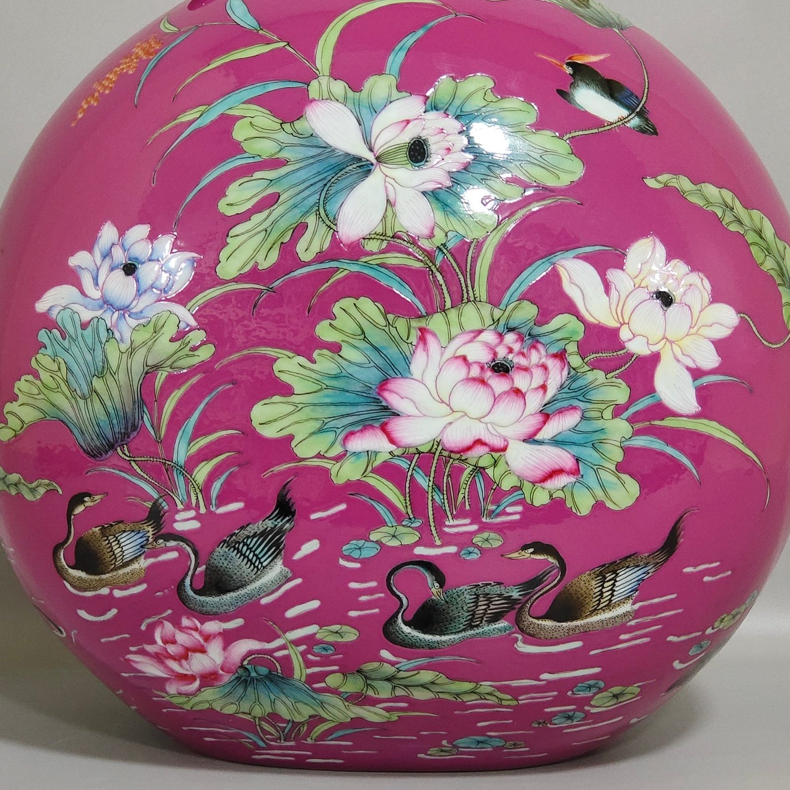 Qing Dynasty Qianlong rouge red wild duck vase with lotus holding the moon