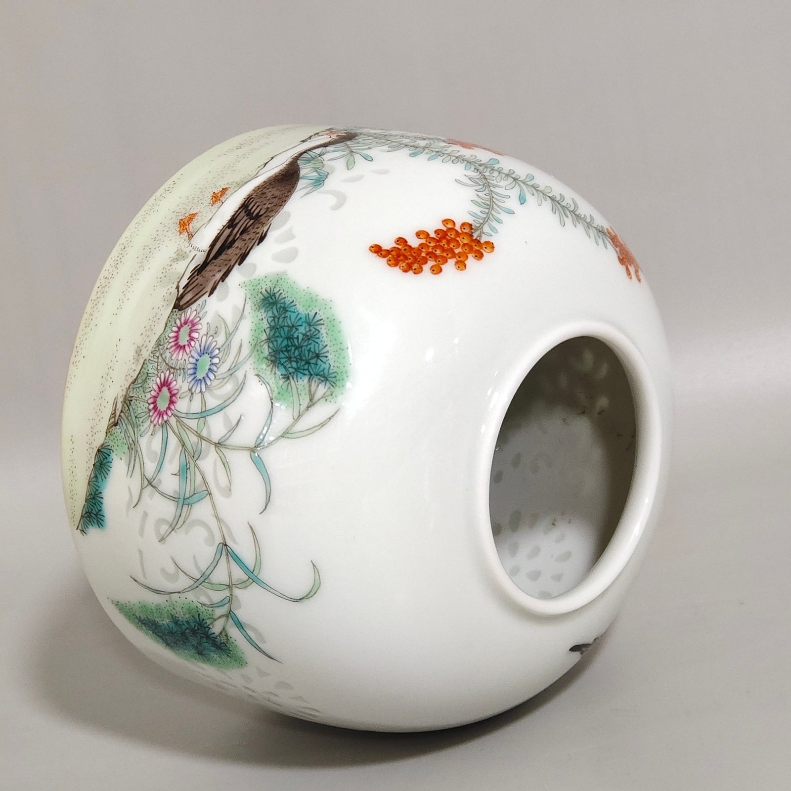 Qing Dynasty Qianlong An exquisite water bowl with reed and wild geese