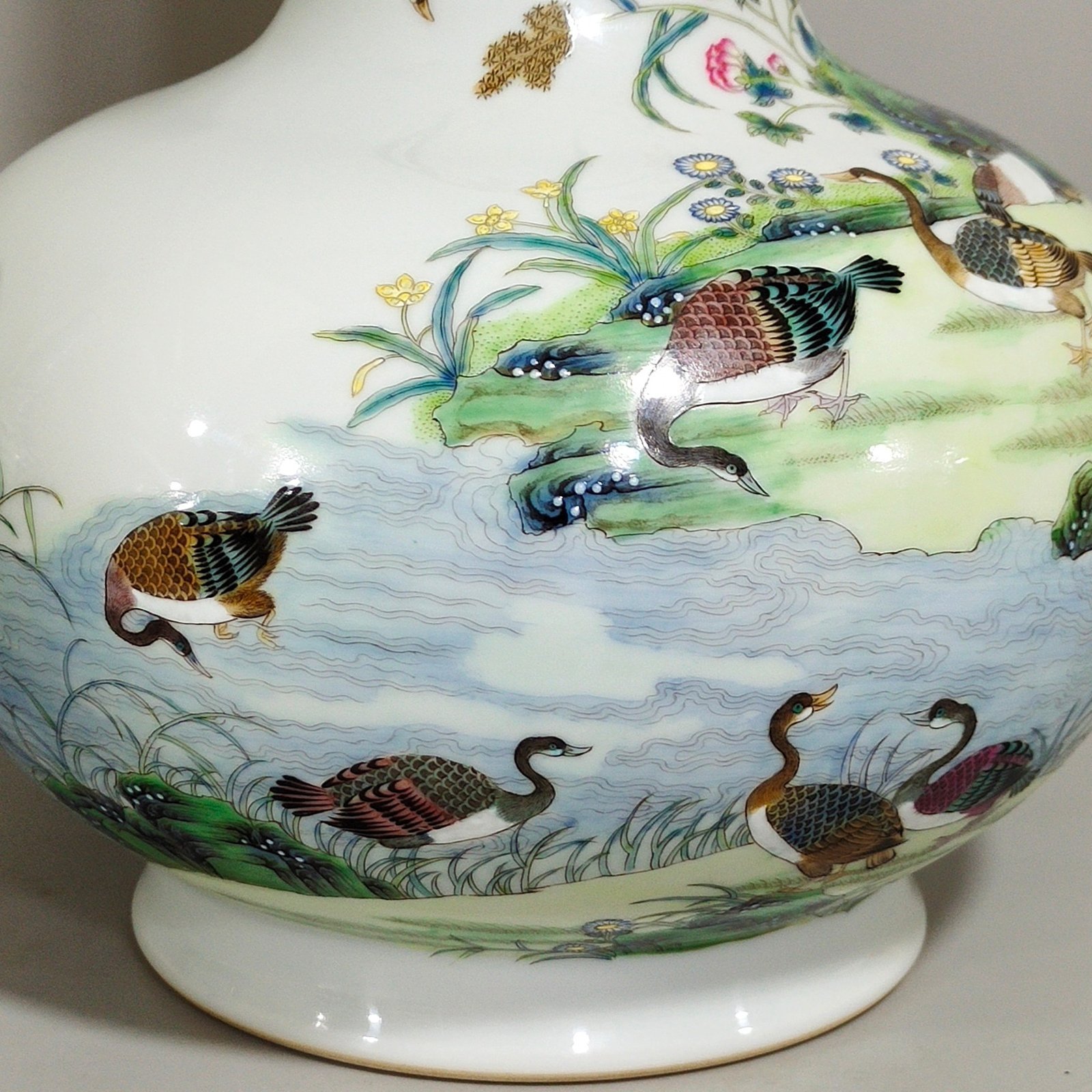 Qing Dynasty Qianlong A long necked vase with pictures of reeds and wild geese and poems written