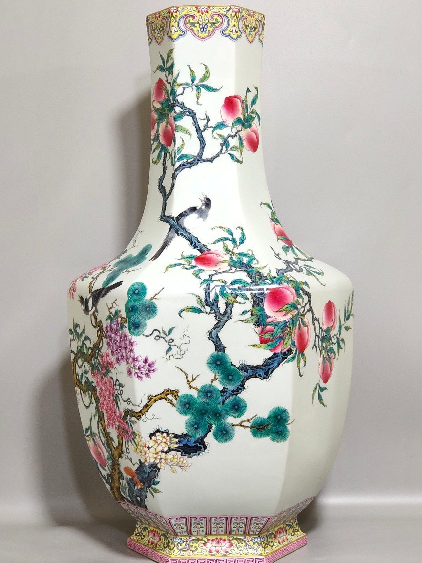 Qing Dynasty Qianlong flower and bird six square vase