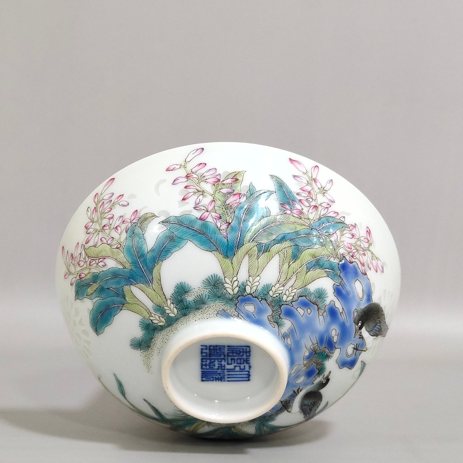 Qing Dynasty Qianlong flower and bird painting exquisite tea round
