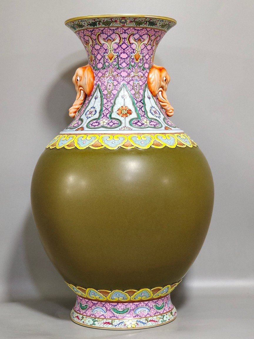 Qing Dynasty Qianlong tea jasper green elephant ear bottle