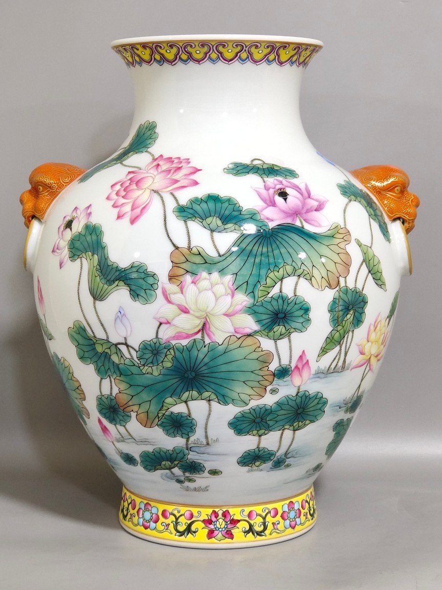 Qing Dynasty Qianlong lotus double eared statue