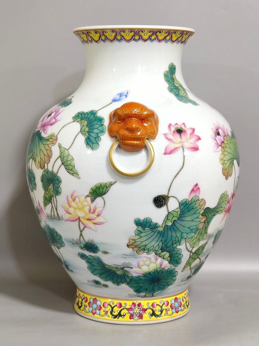 Qing Dynasty Qianlong lotus double eared statue