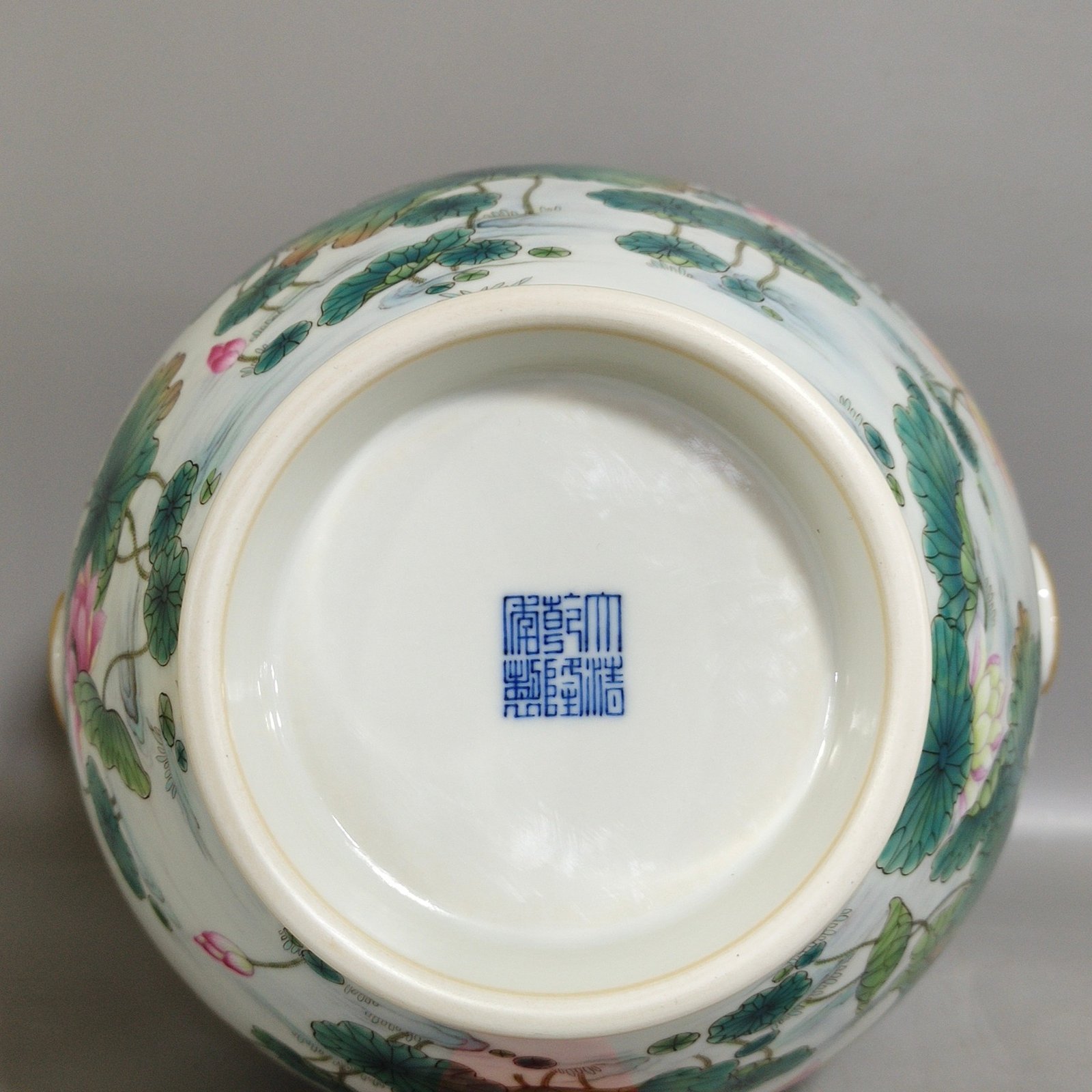 Qing Dynasty Qianlong lotus double eared statue