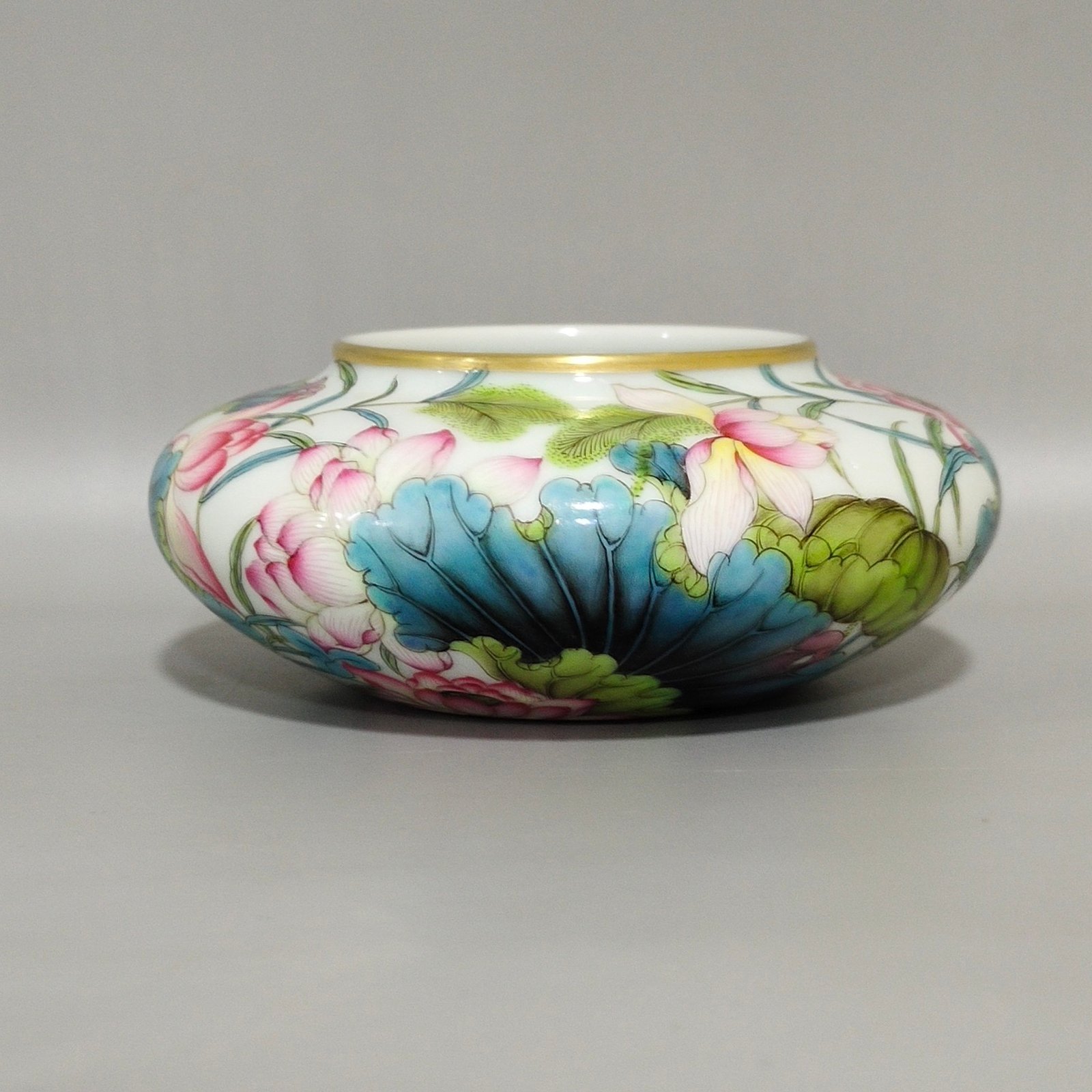 Qing Dynasty Qianlong lotus wash