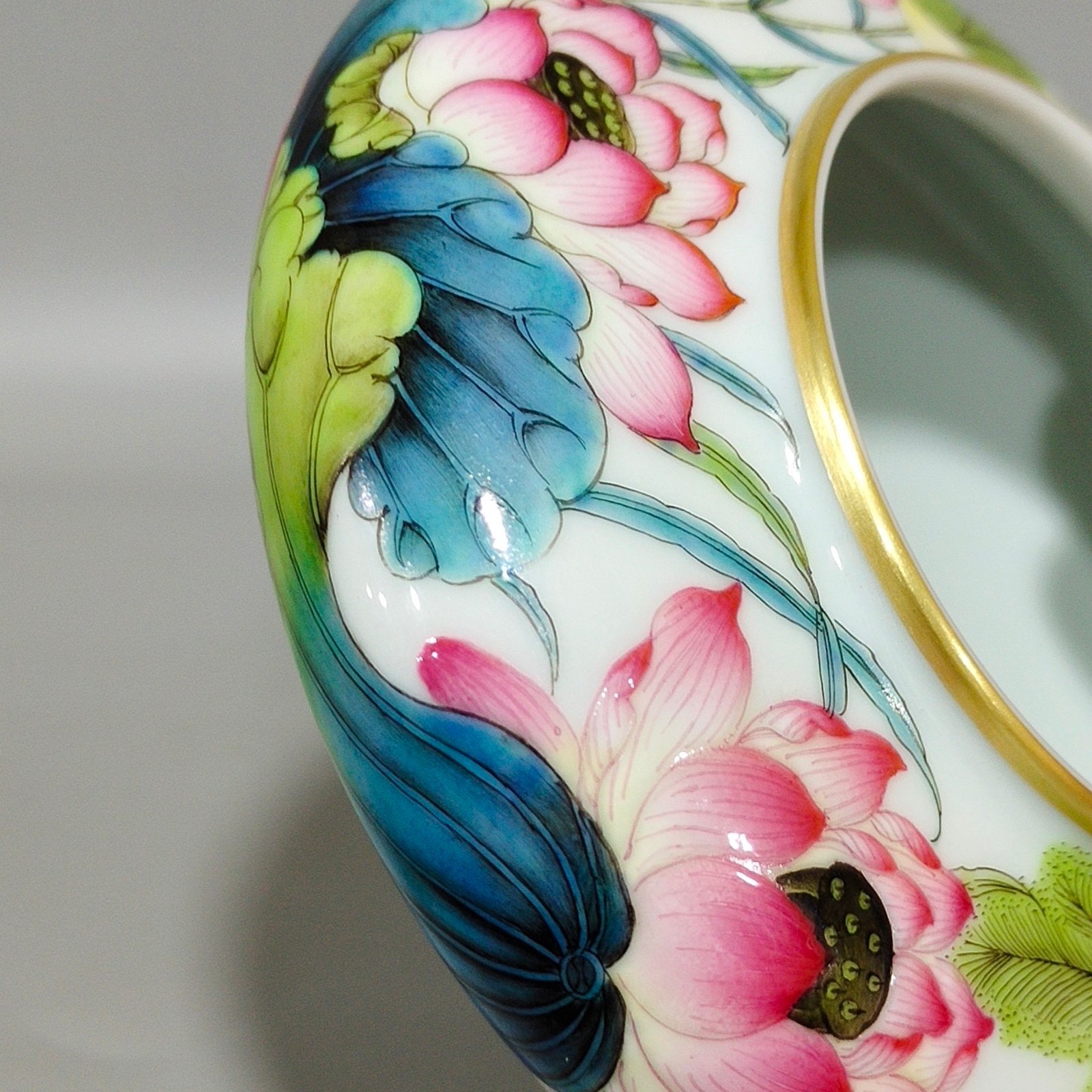 Qing Dynasty Qianlong lotus wash