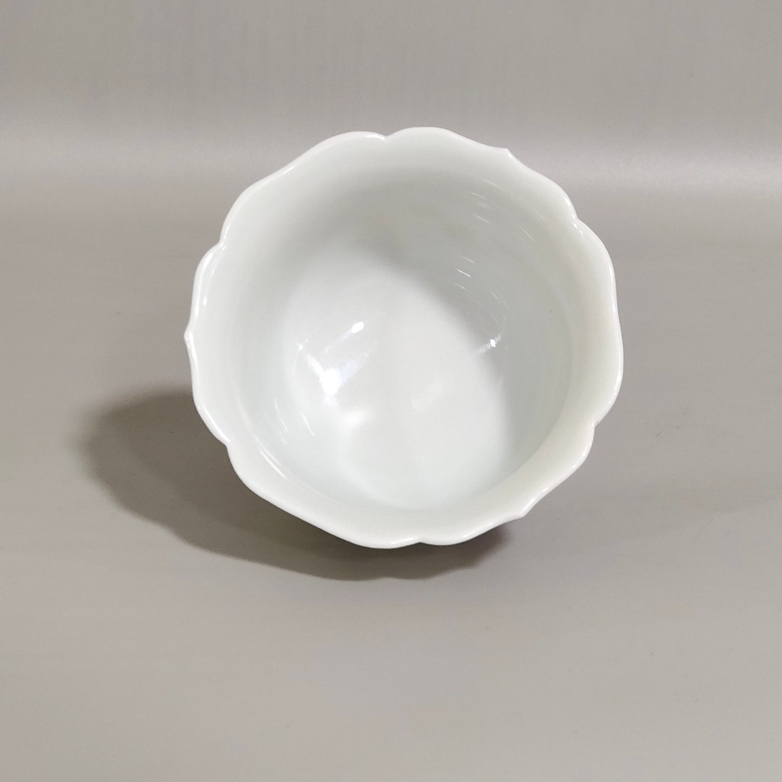 Qing Dynasty Qianlong Lotus Mouth Flower God Cup