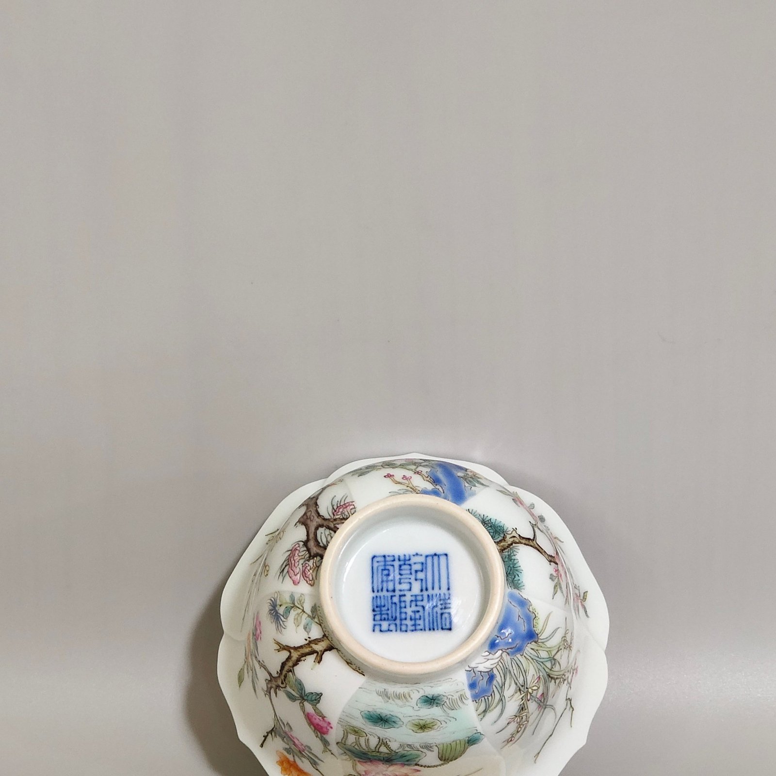 Qing Dynasty Qianlong Lotus Mouth Flower God Cup