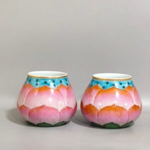 Qing Dynasty Qianlong Lotus petal bowl
