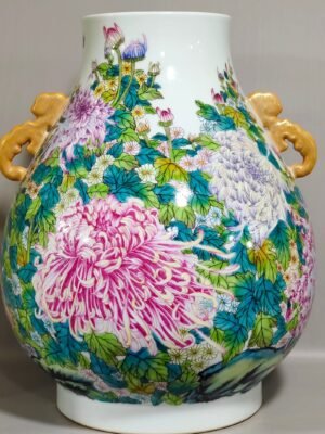 Qing Dynasty Qianlong Chrysanthemum Buddha barrel statue