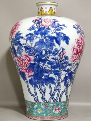 Qing Dynasty Qianlong A large blue plum vase with peonies and poems written