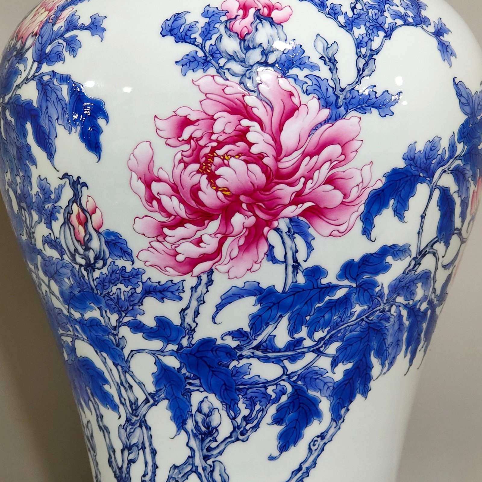 Qing Dynasty Qianlong A large blue plum vase with peonies and poems written