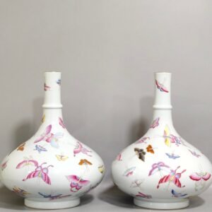 Qing Dynasty Qianlong butterfly vase