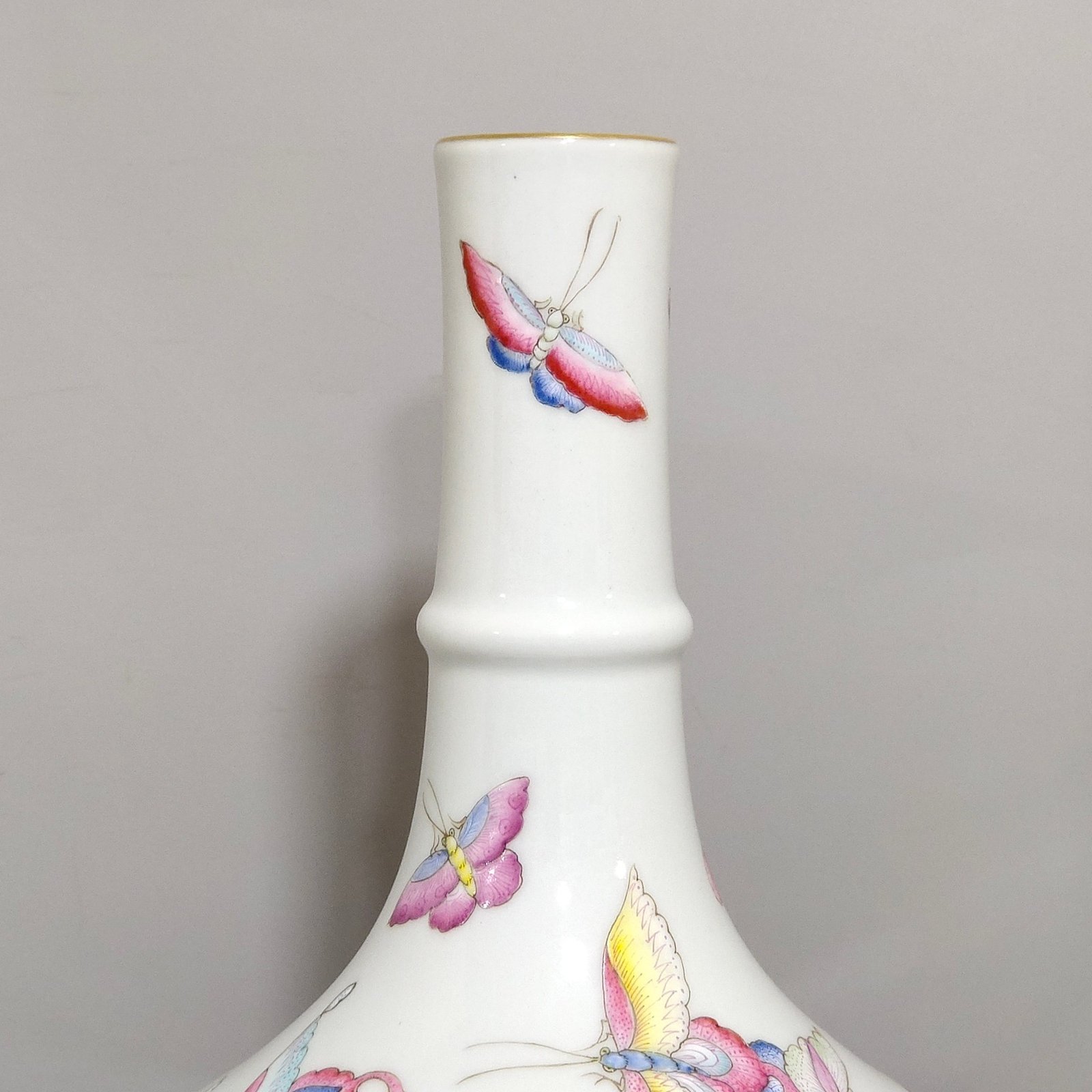 Qing Dynasty Qianlong butterfly vase