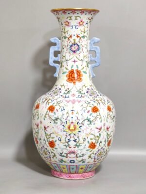 Qing Dynasty Qianlong Xipan Lian Fu Shou Lian Amphora