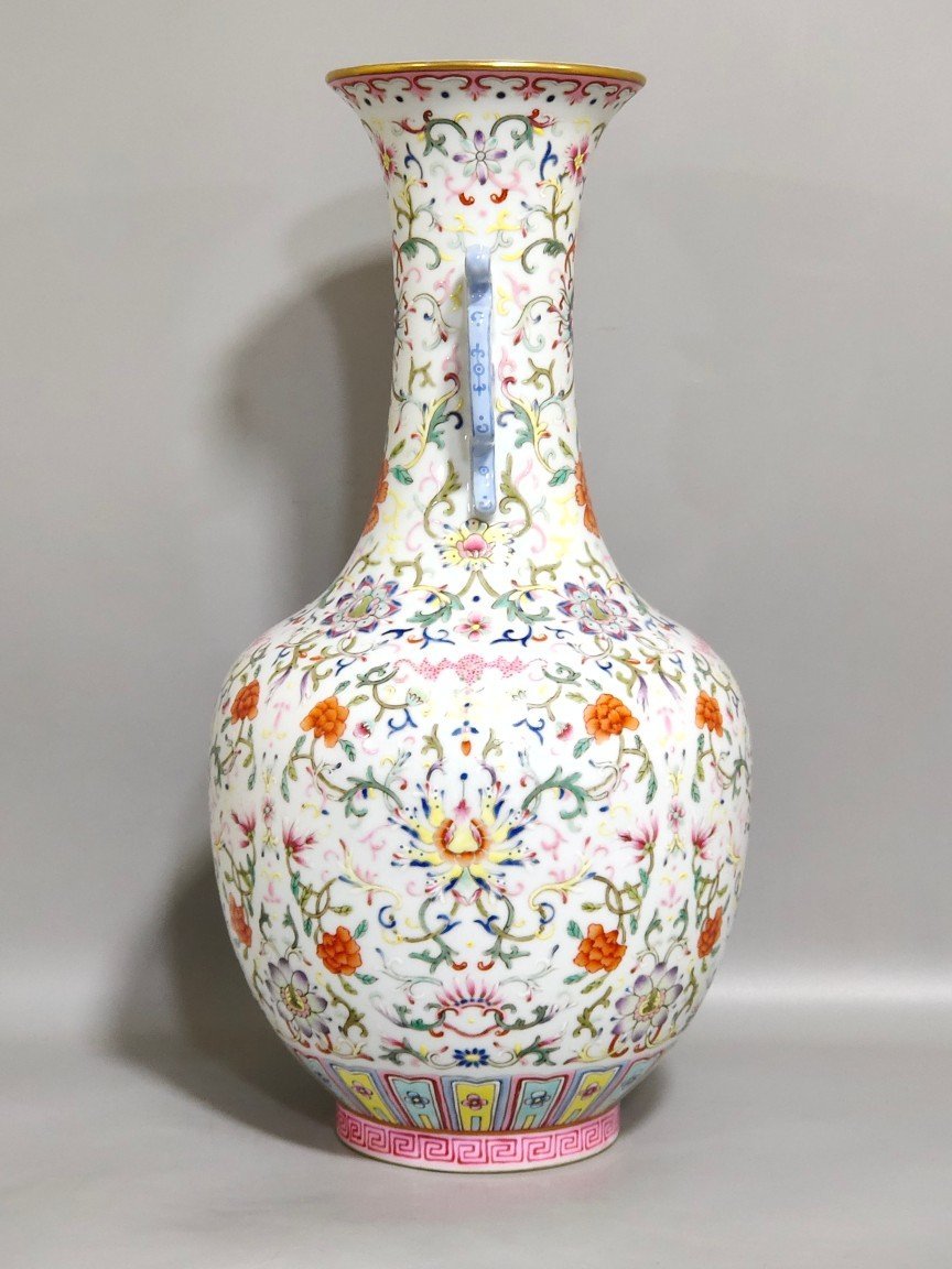 Qing Dynasty Qianlong Xipan Lian Fu Shou Lian Amphora