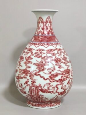 Qing Dynasty Qianlong underglaze red Fushan Shouhai jade pot spring vase