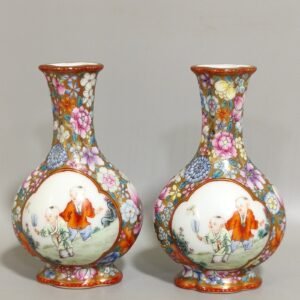 Qing Dynasty Qianlong Jindi Wanhua window baby vase