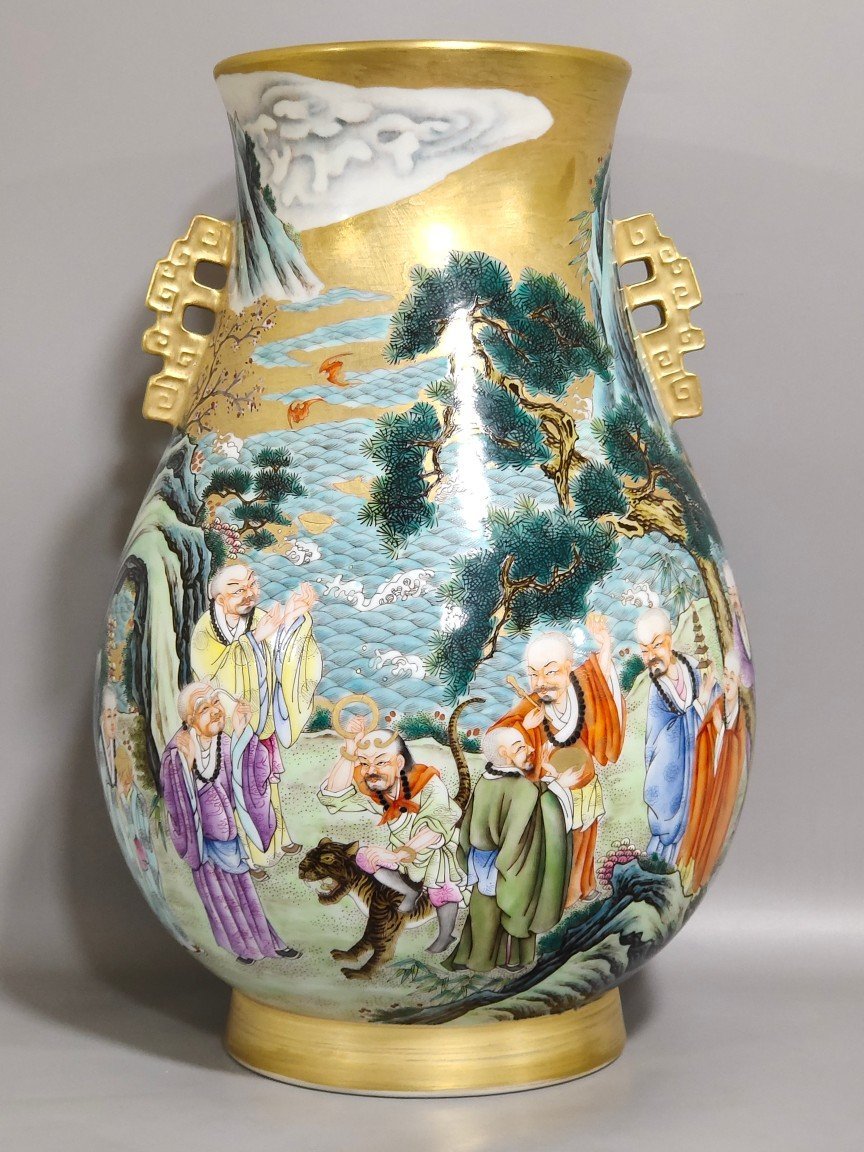 Qing Dynasty Qianlong Jindi Eighteen Arhat amphorae