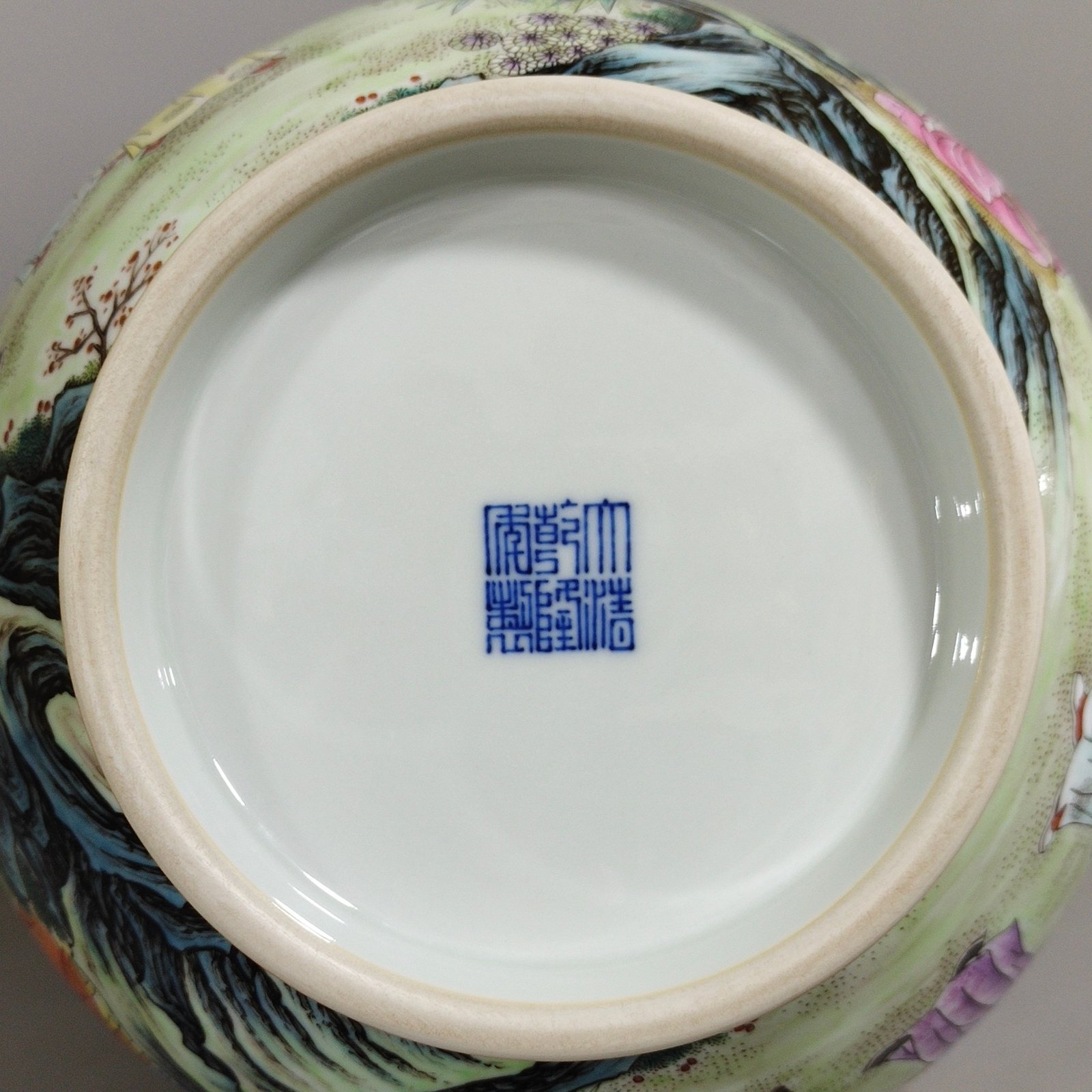 Qing Dynasty Qianlong Jindi Eighteen Arhat amphorae
