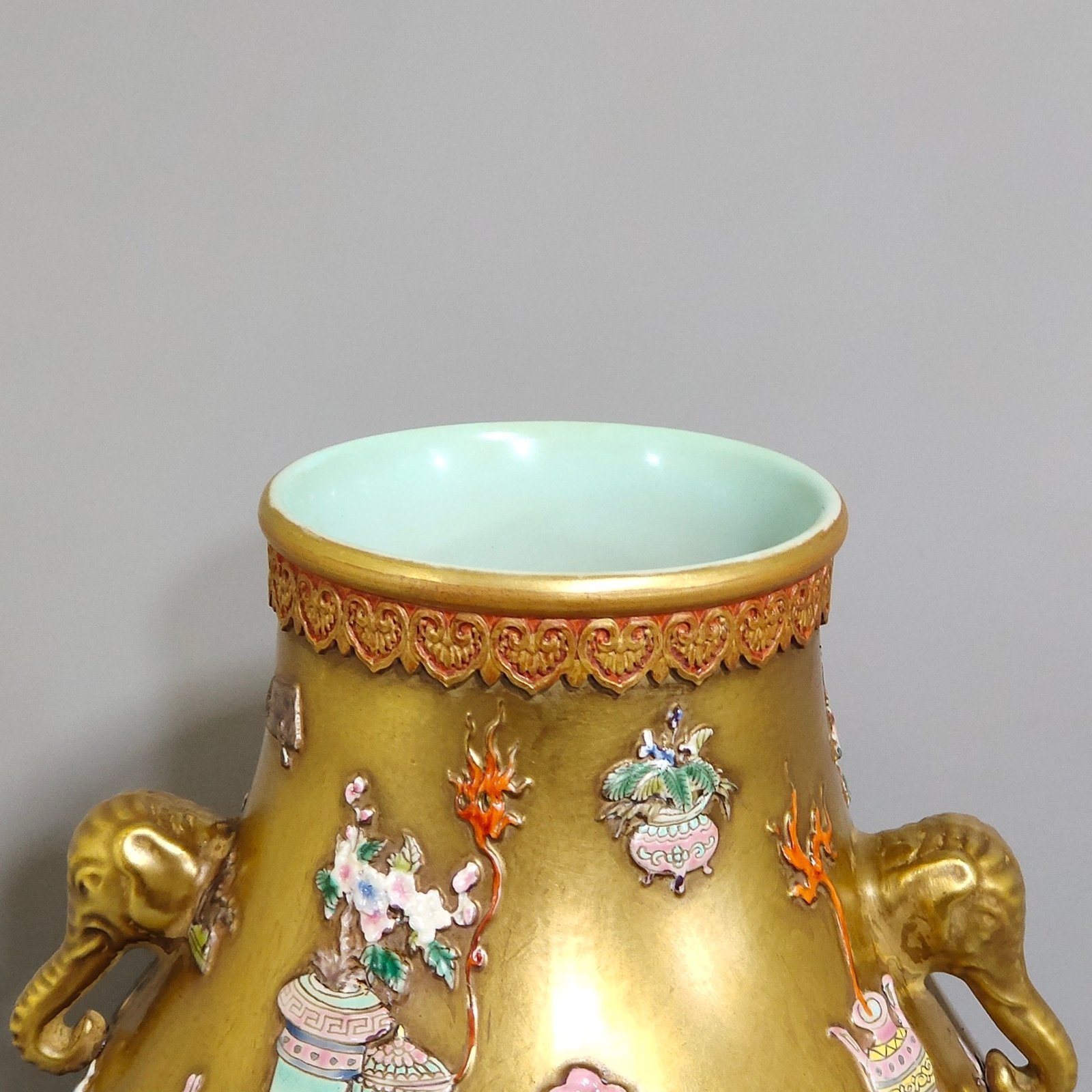 Qing Dynasty Qianlong gold plated elephant ear statue
