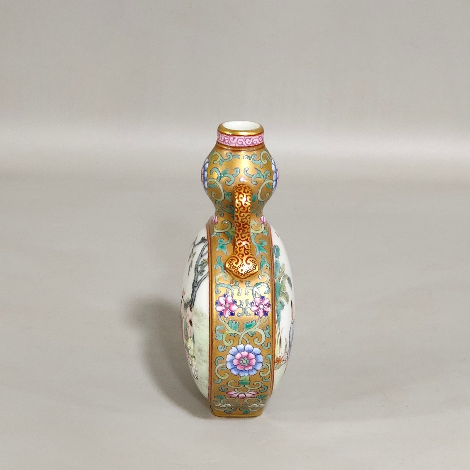 Qing Dynasty Qianlong Golden Baby Play Picture Small Ribbon Gourd