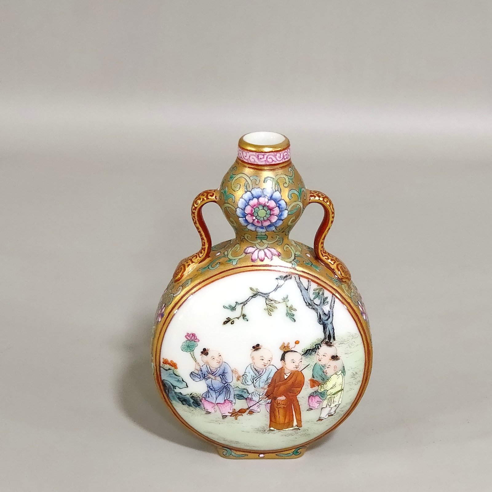 Qing Dynasty Qianlong Golden Baby Play Picture Small Ribbon Gourd