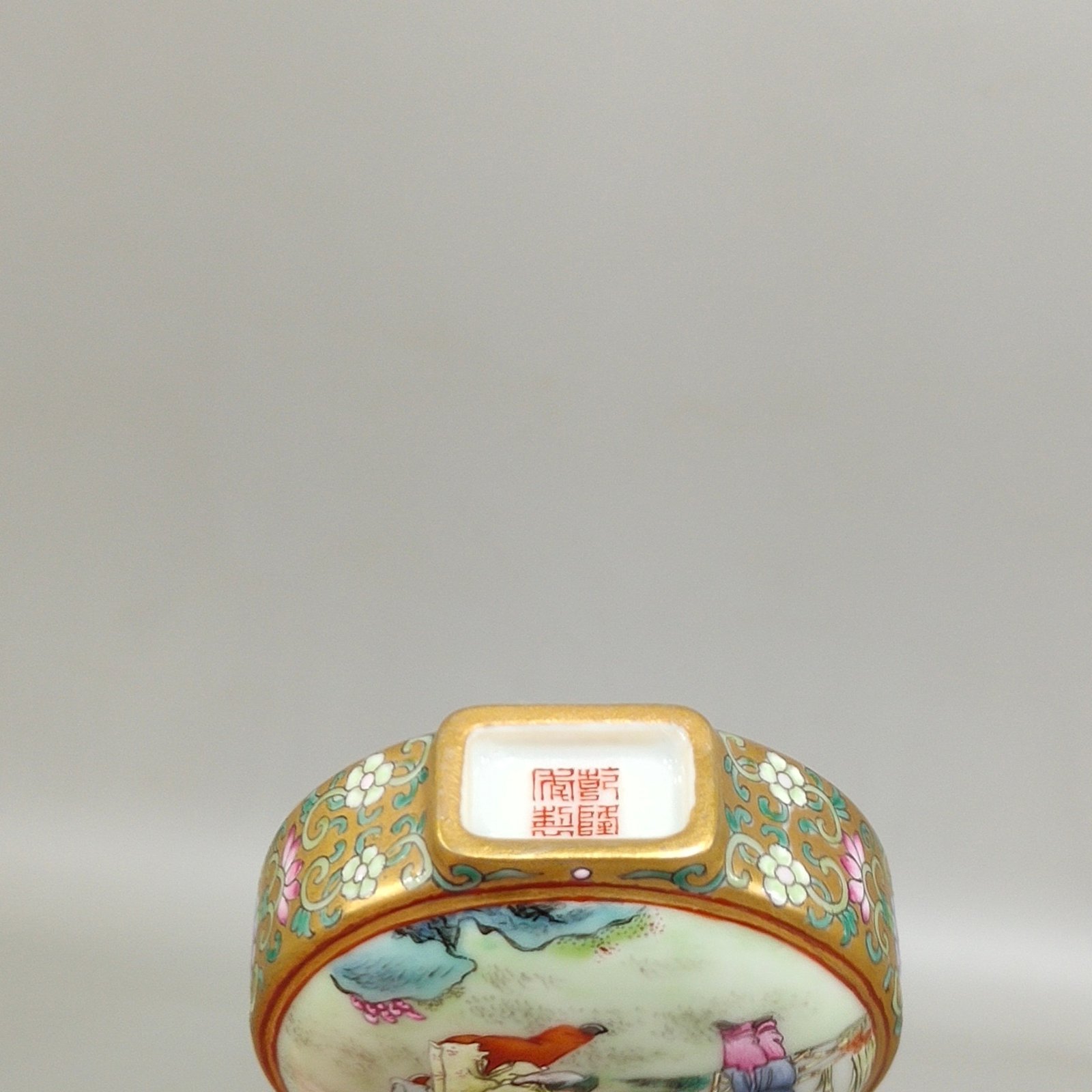 Qing Dynasty Qianlong Golden Baby Play Picture Small Ribbon Gourd