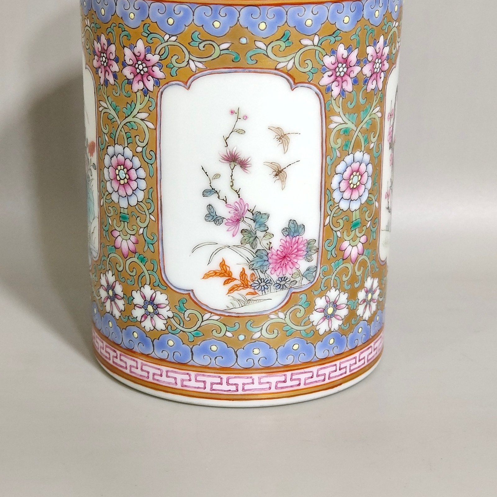 Qing Dynasty Qianlong a windowed four season flower brush holder