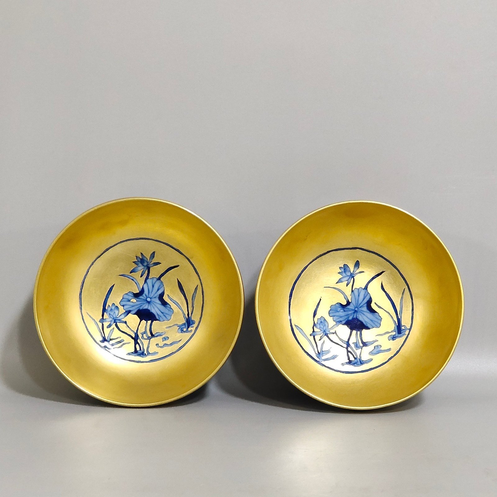 Qing Dynasty Qianlong Golden Lotus Cup with Mandarin Ducks Playing in the Water