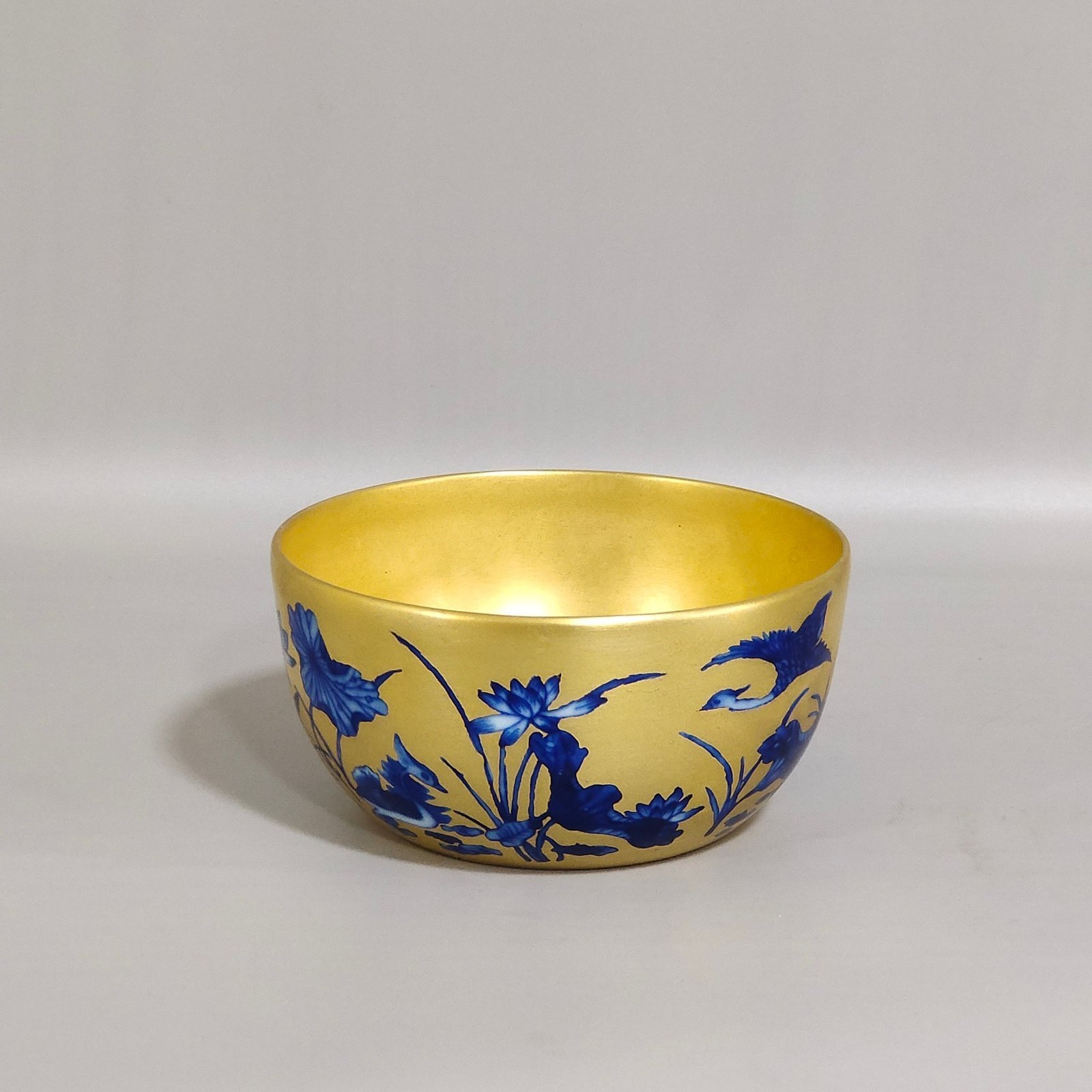 Qing Dynasty Qianlong Golden Lotus Cup with Mandarin Ducks Playing in the Water