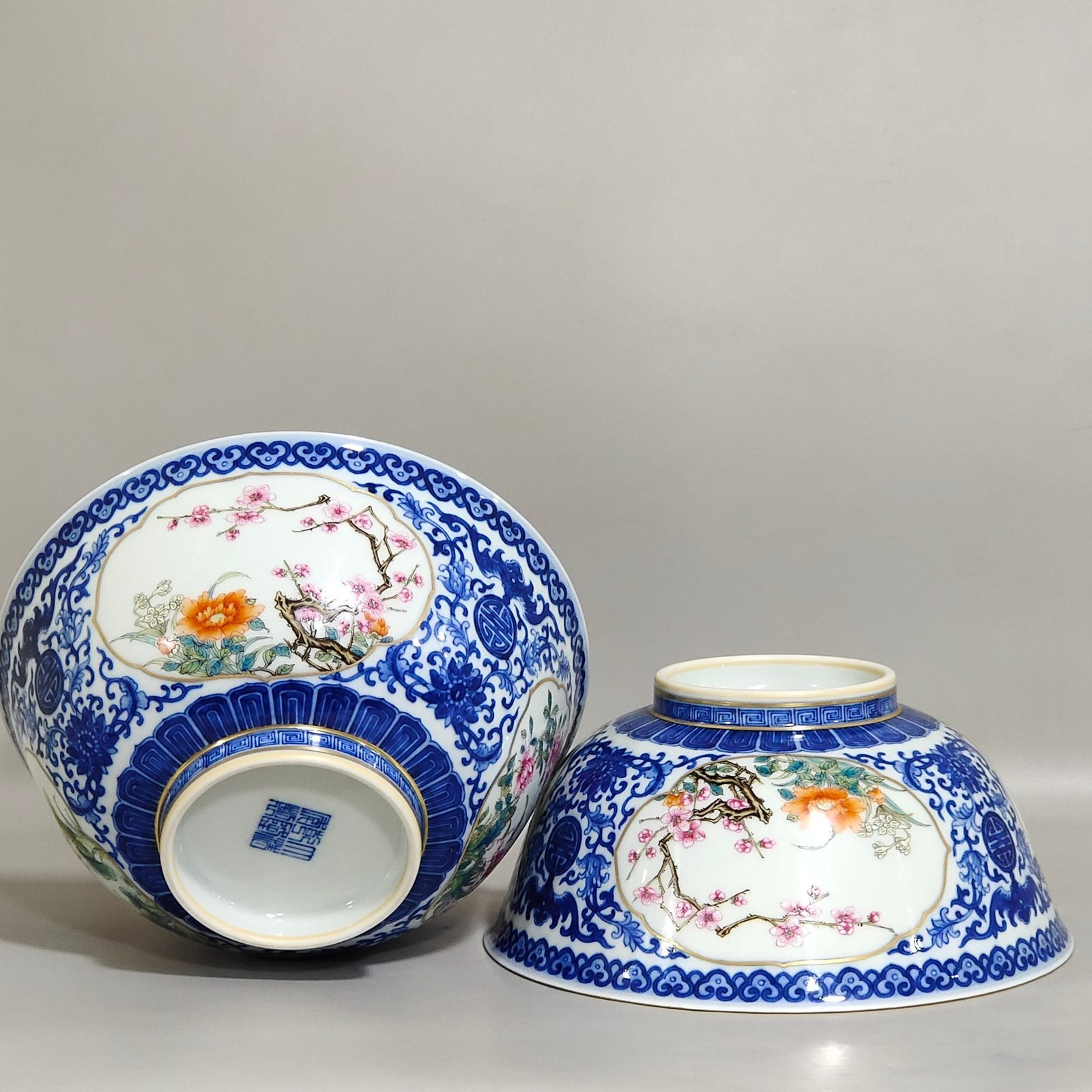Qing Dynasty Qianlong blue and white and pastel window flower bowl