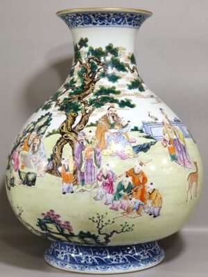 Qing Dynasty Qianlong blue and white plus pastel Large jade pot and spring vase