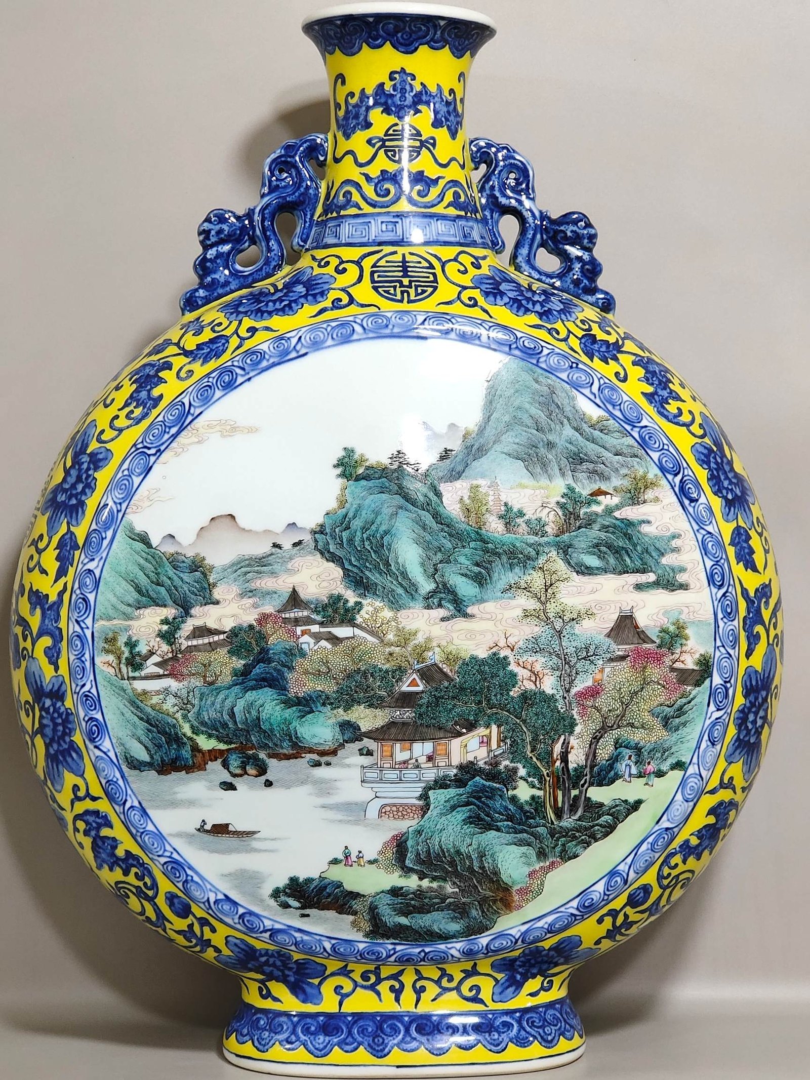 Qing Dynasty Qianlong blue and white with yellow glaze window landscape flat vase