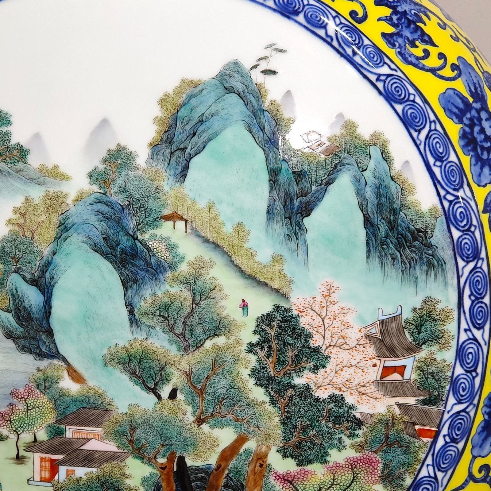 Qing Dynasty Qianlong blue and white with yellow glaze window landscape flat vase