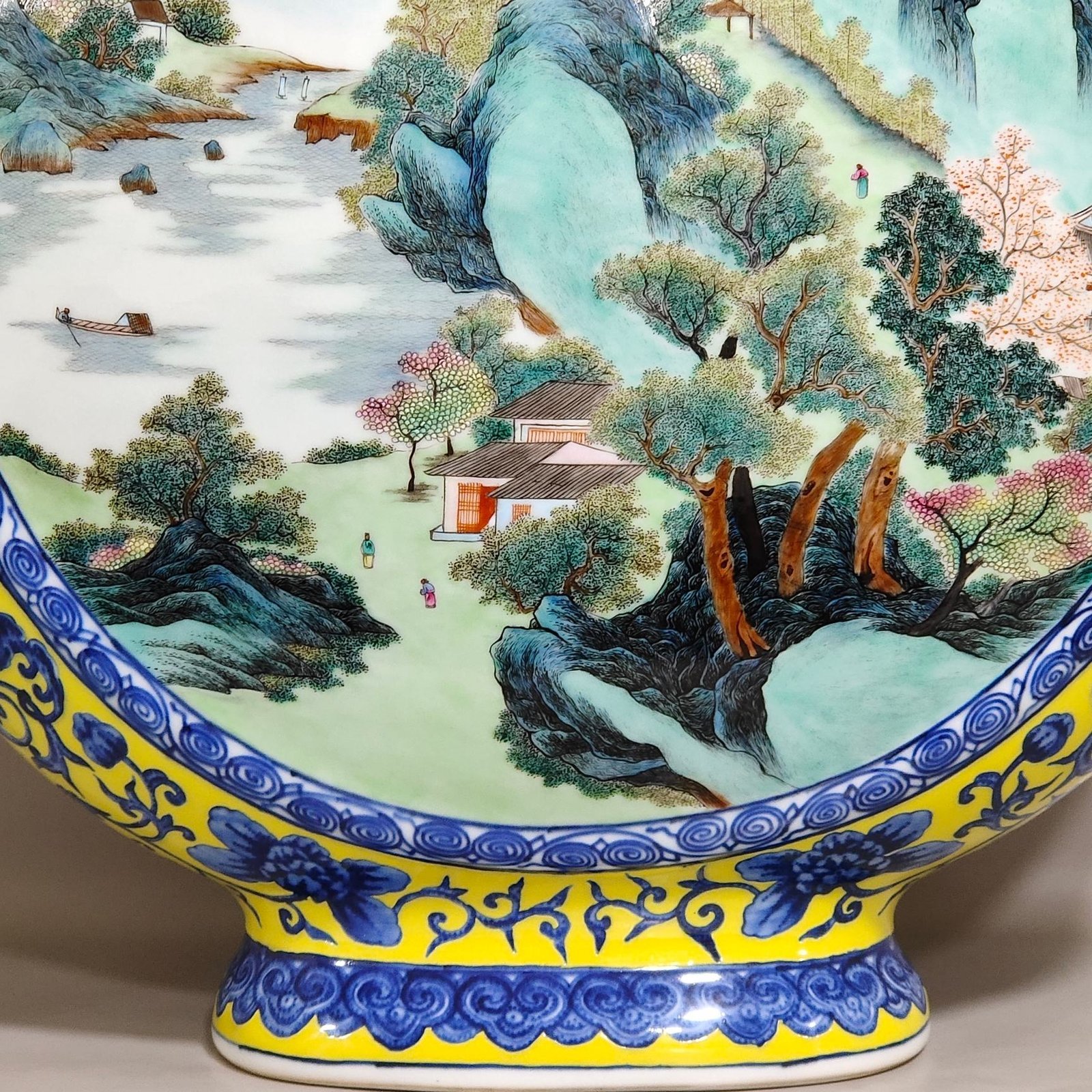 Qing Dynasty Qianlong blue and white with yellow glaze window landscape flat vase
