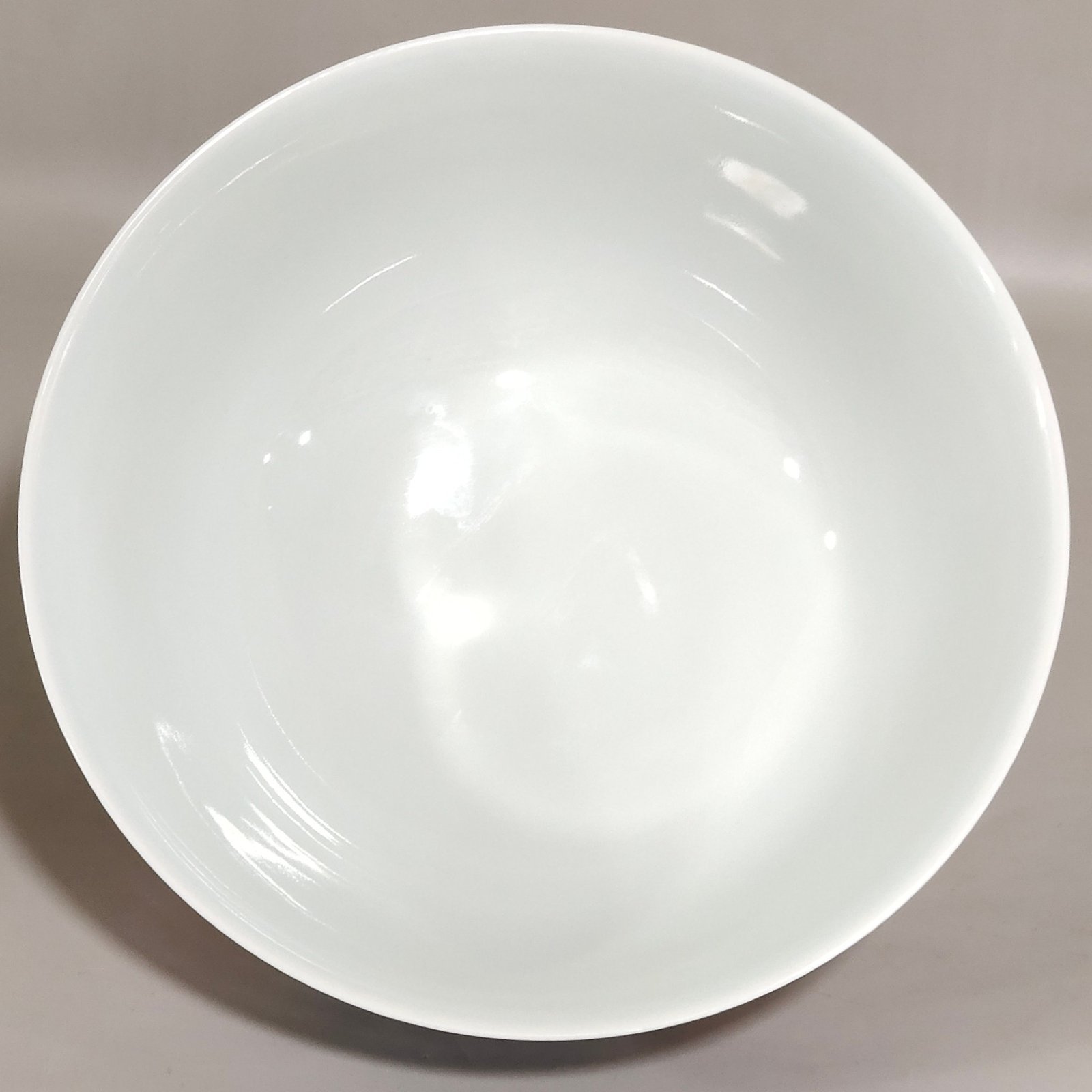 Qing Dynasty Qianlong blue and white blessing and longevity landscape bowl