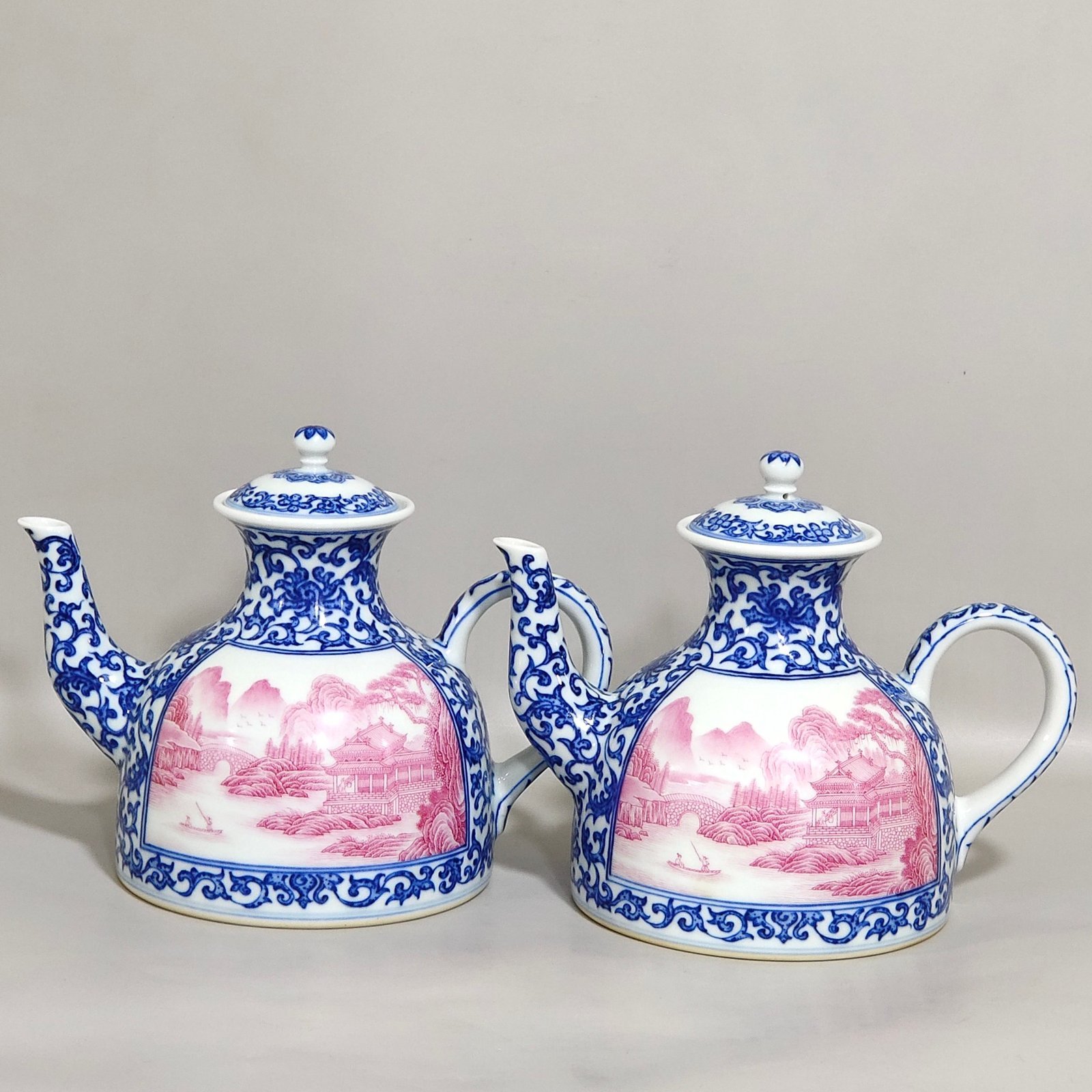 Qing Dynasty Qianlong blue and white longevity teapot with window agate and red landscape