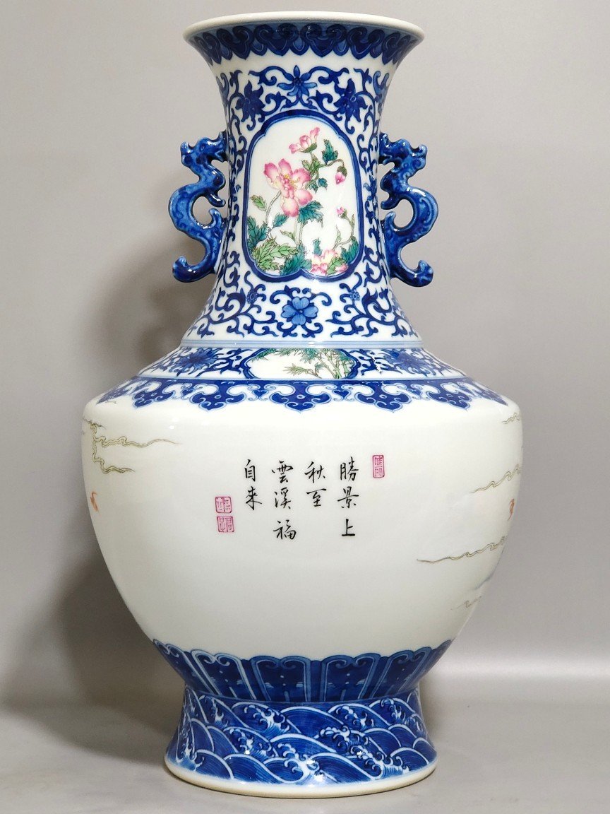 Qing Dynasty Qianlong blue and white pastel Fushou Shanhai amphorae