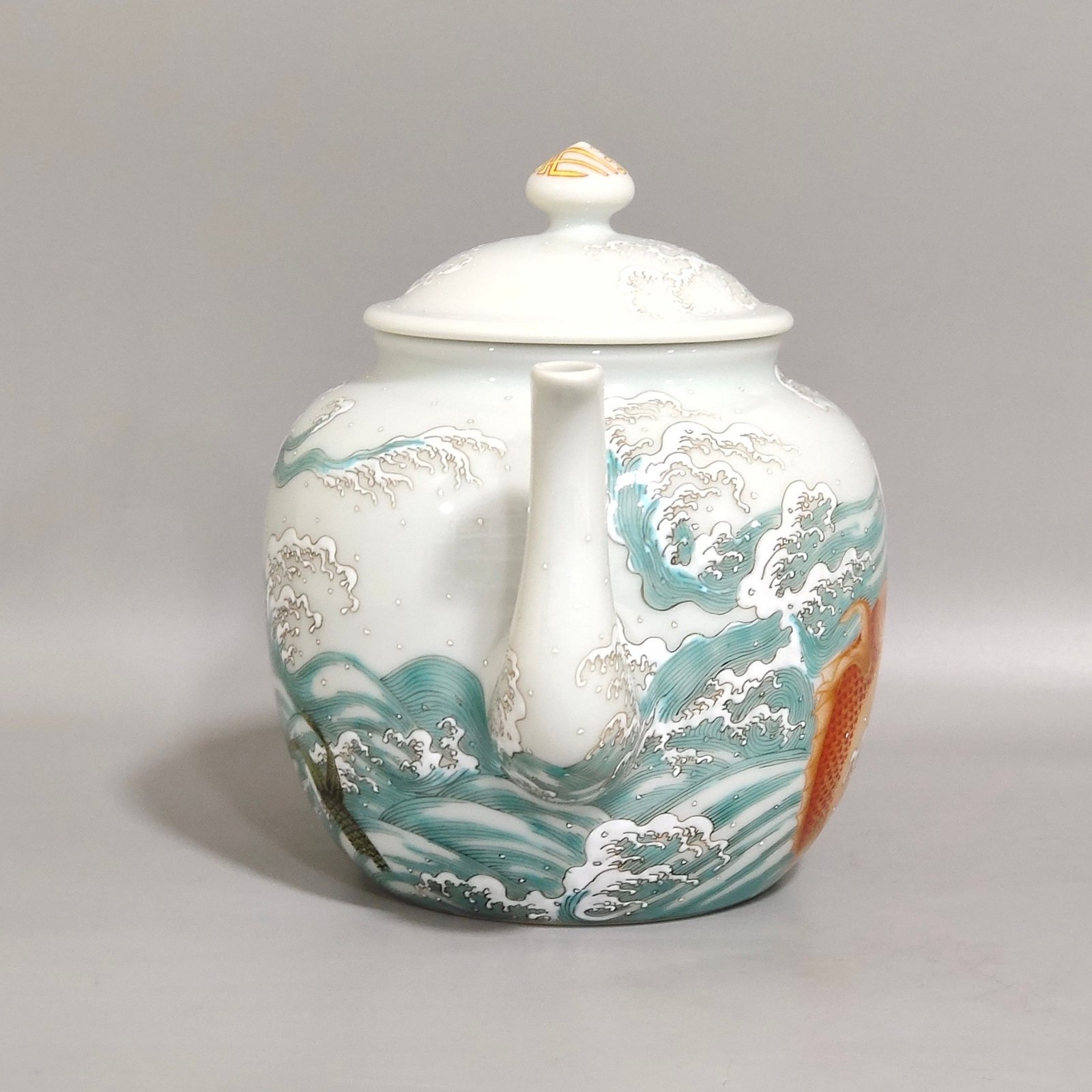 Qing Dynasty Qianlong Carp Leaping Dragon Gate Teapot