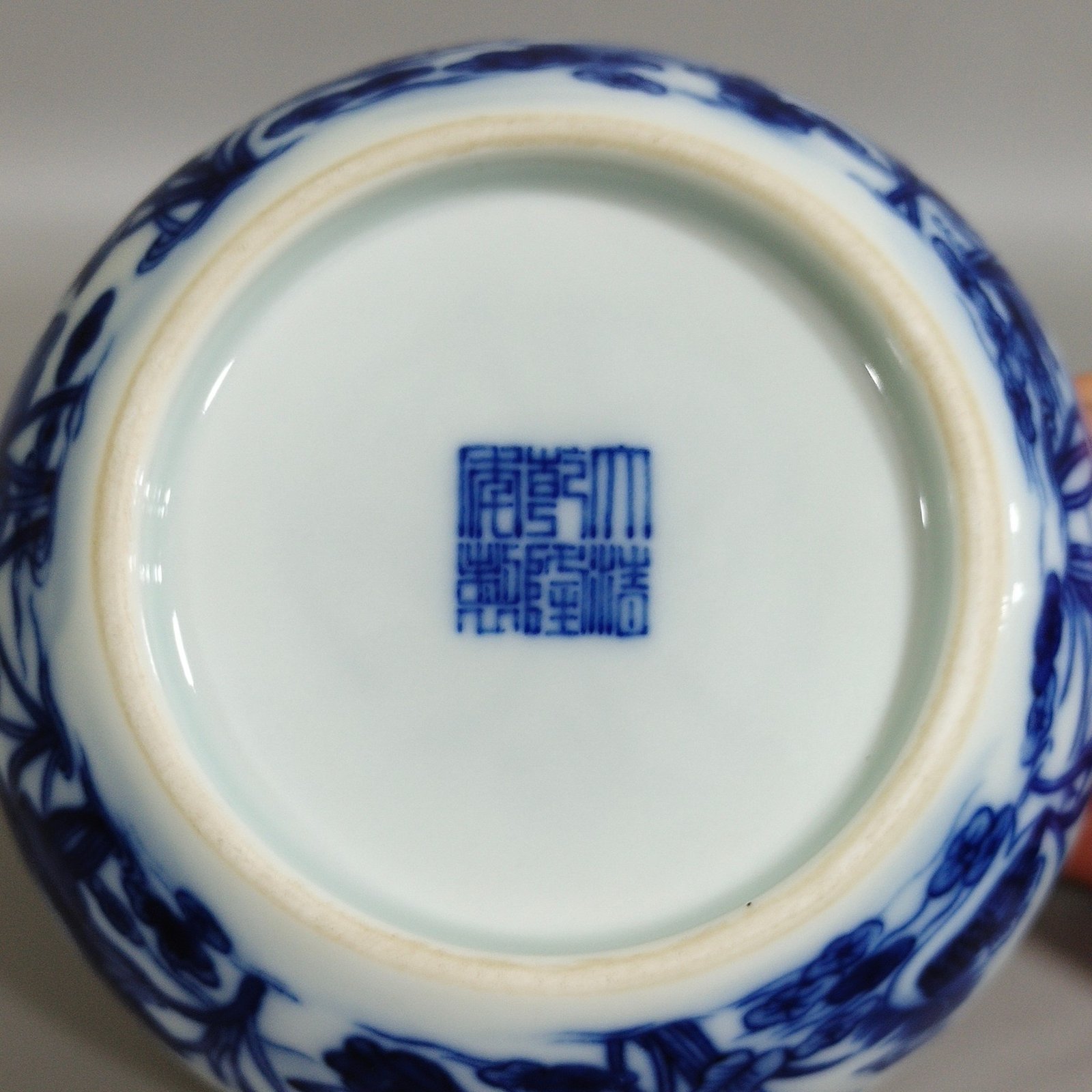 Qing Dynasty Qianlong A lotus cup with mandarin ducks playing in the water