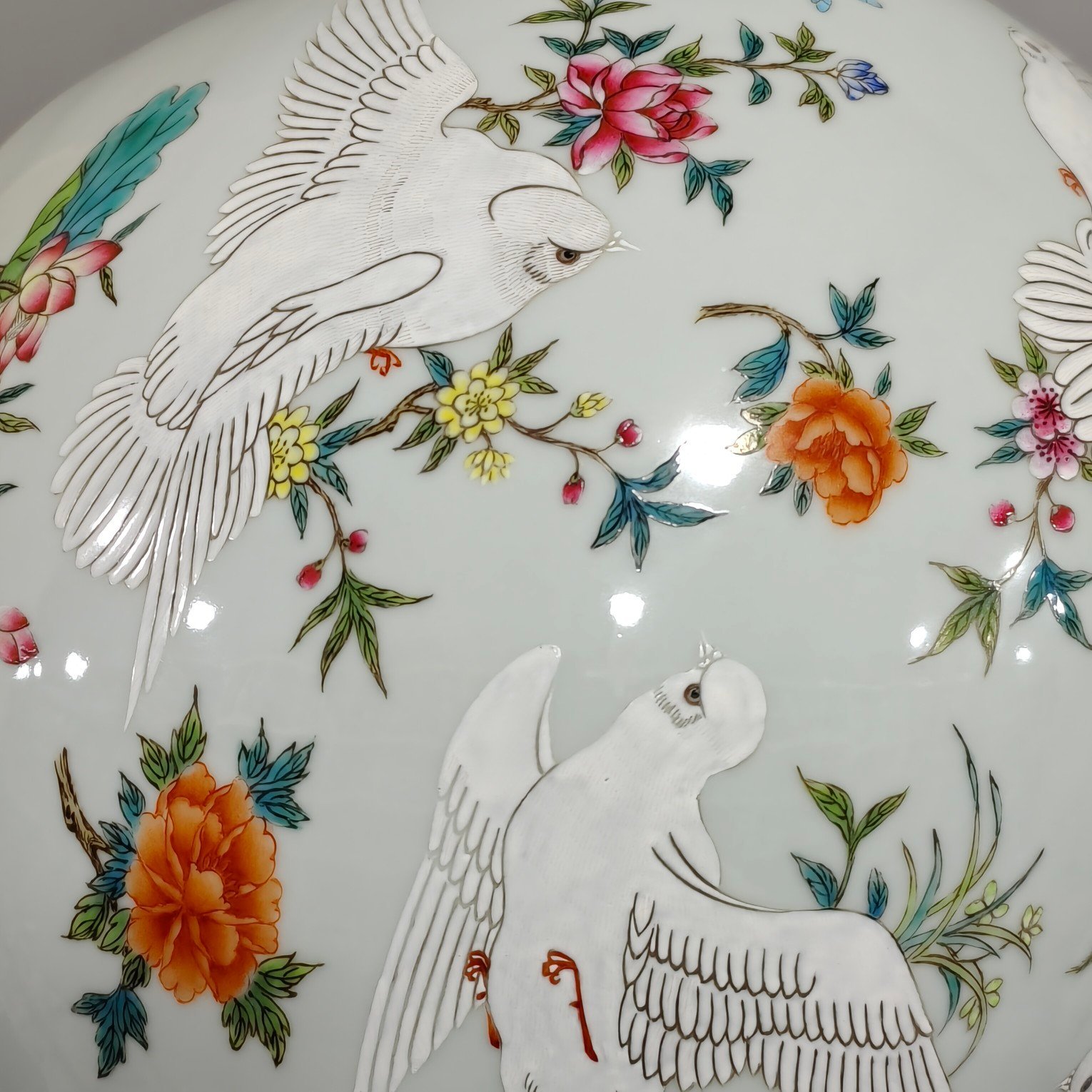 Qing Dynasty Qianlong pigeon celestial vase
