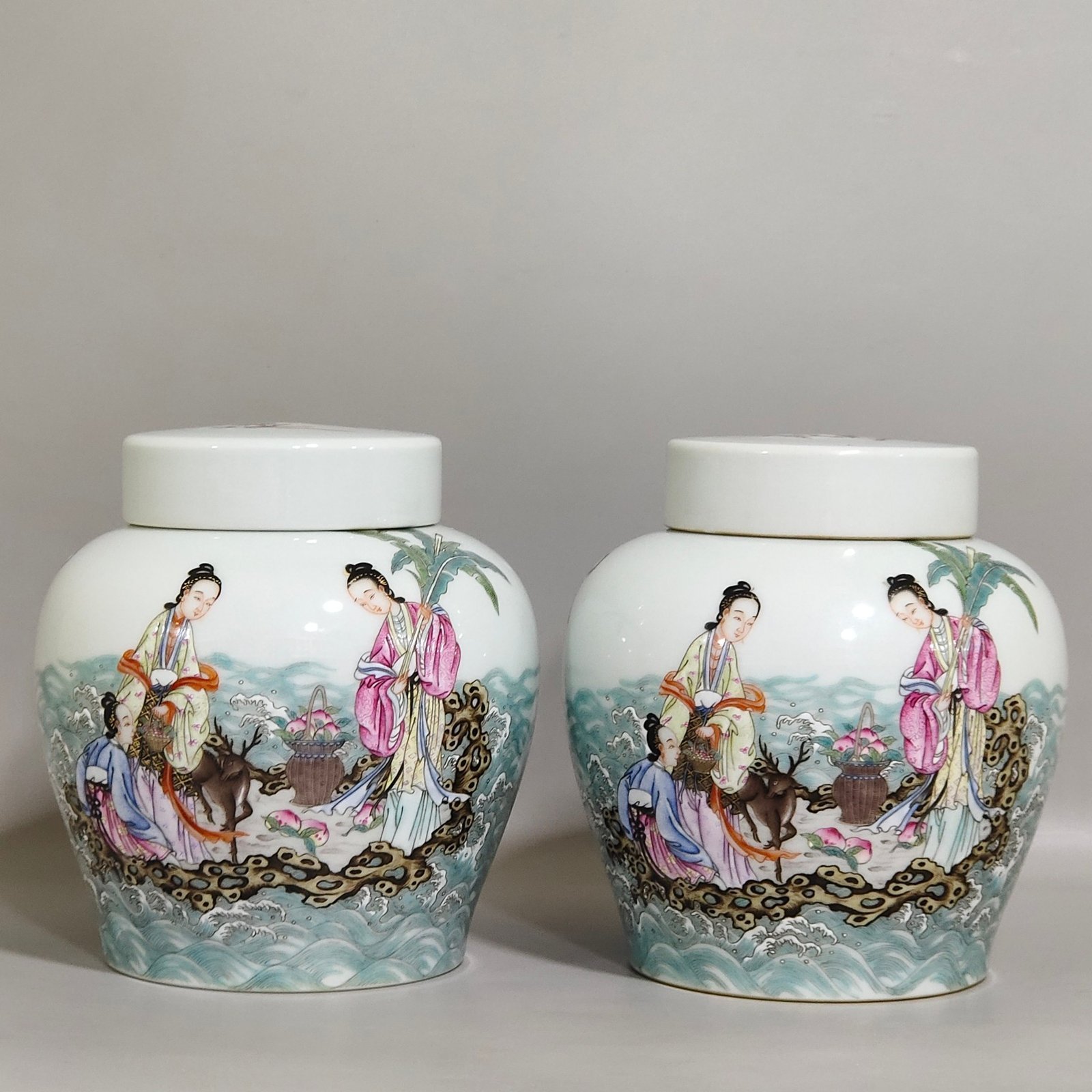 Qing Dynasty Qianlong mushroom longevity tea jar