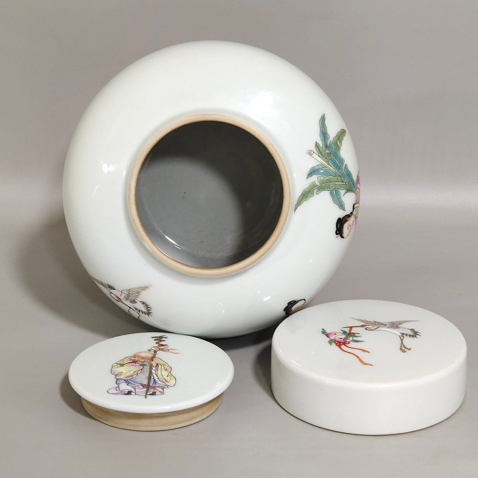 Qing Dynasty Qianlong mushroom longevity tea jar